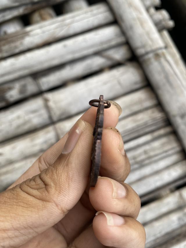 หลวงพ่อเปิ่น เสาร์5  ปี 37 3