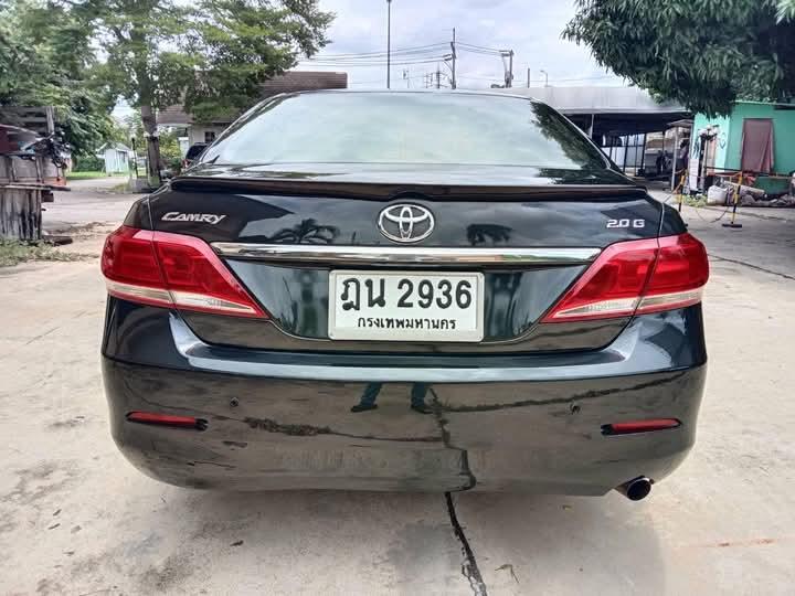 Toyota Camry สีดำ 5