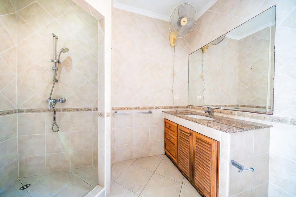 For sale Majestic Pattaya 16.5 Million 12