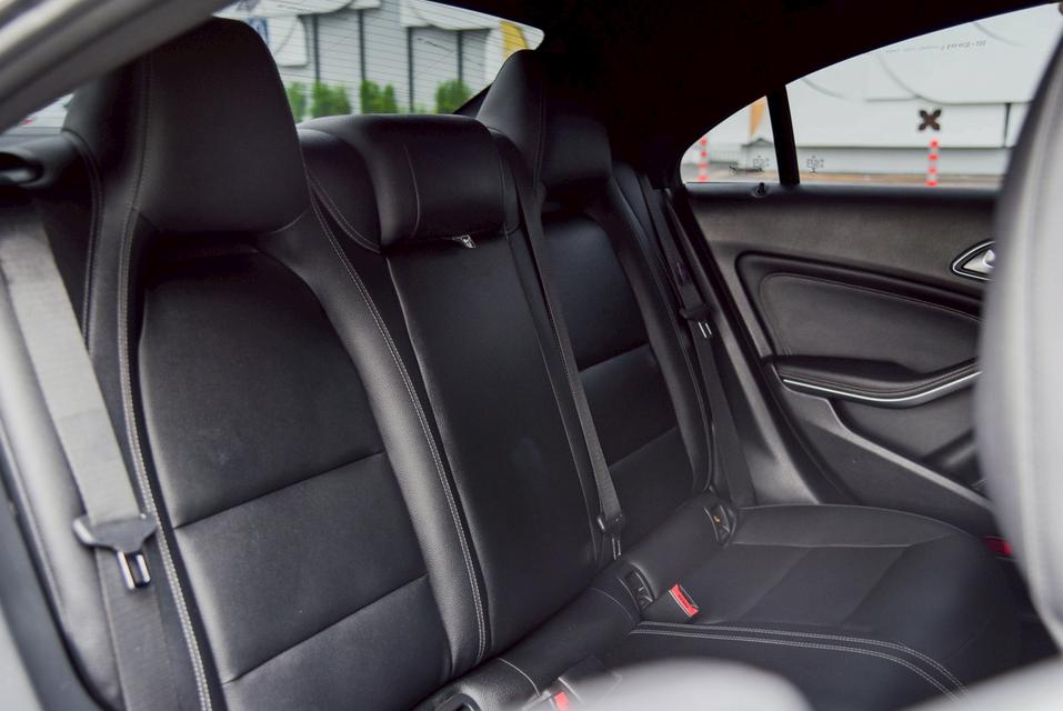 รหัสรถ CBL7248 Mercedes-Benz CLA200 1.6 AT 2016 11