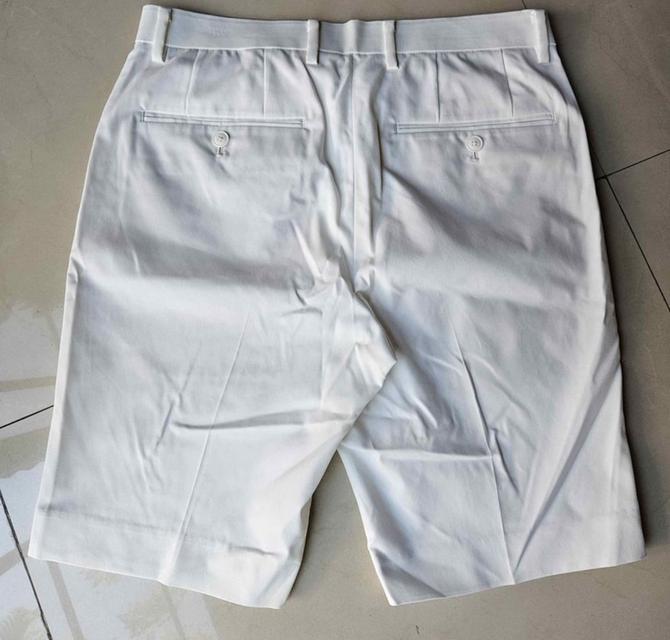กางเกงขาสั้นสีขาวล้วน แบรนด์ Uniqlo  2