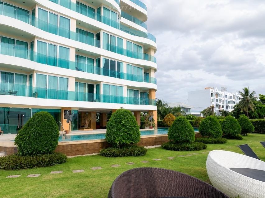Urgent Sale — Large Corner Sea View Condo at Paradise Ocean View PattayaFire sale condo at Paradise Ocean View Pattaya. Spacious corner unit 12