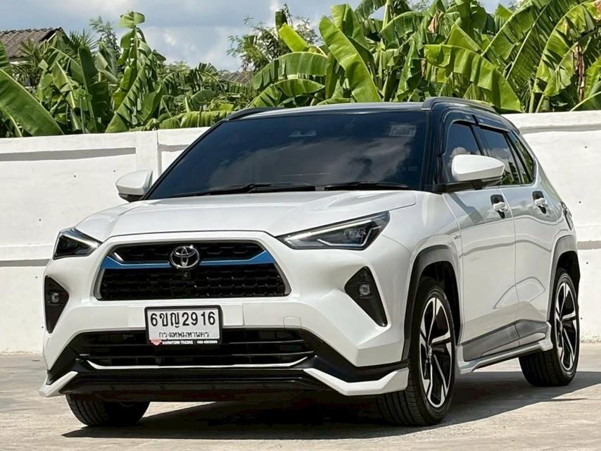 TOYOTA YARIS CROSS 1.5 HEV PREMIUM LUXURY ปี 2024 โฉม ปี23-ปัจจุบัน ตัวท็อปสุด สีขาว