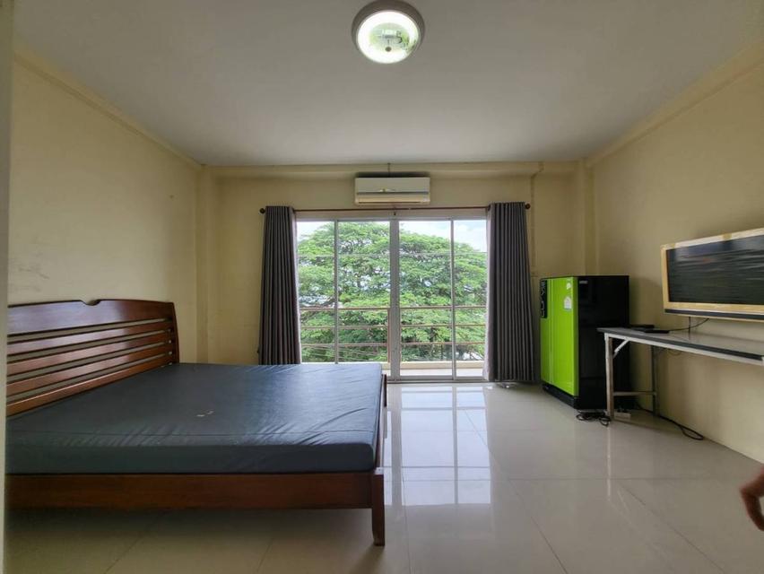 หอพักทาวน์โฮม 8 ห้อง 5