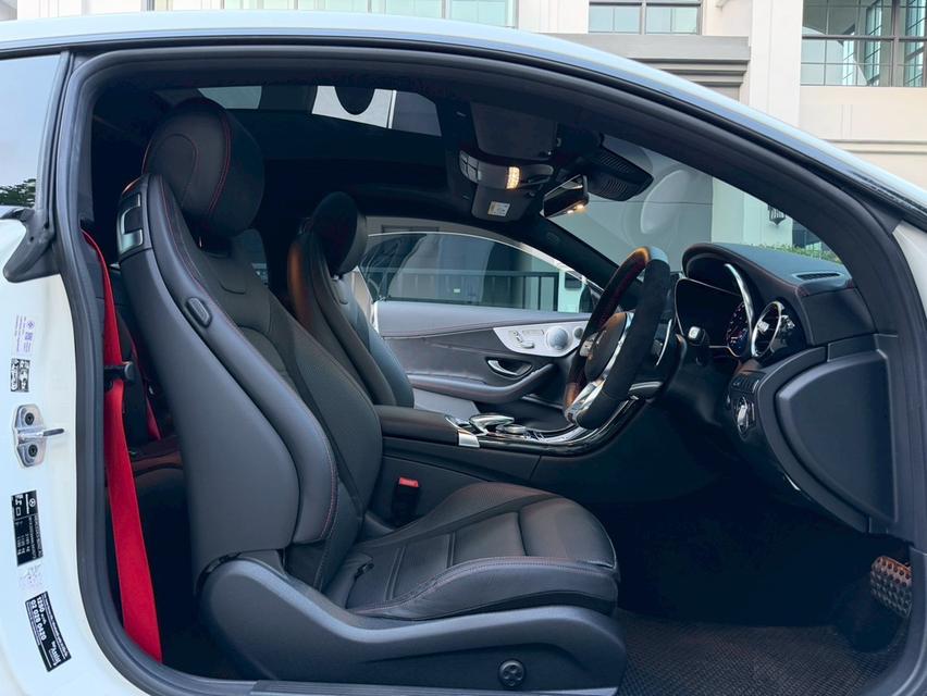 Mercedes Benz AMG C43 Coupe 12