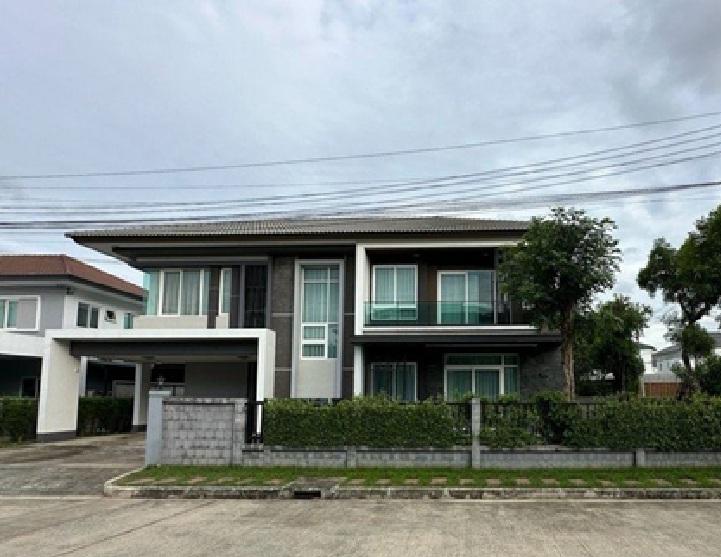 ให้เช่าบ้านเดี่ยว 2 ชั้น หมู่บ้าน วรารมย์ พรีเมียม วัชรพล จตุโชติ เฟส 3 หลังมุม วิวสวน บ้านสภาพใหม่ พื้นที่ดิน 121 ตารางวา 