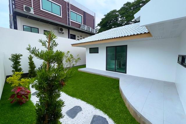 พัฒนาการ 67-71 . ใหม่ทั้งหลัง 75 ตร.วา. 300 ตร.ม.ARLบ้านทับช้าง2.3กมขายคฤหาสน์ บ้านเดี่ยวหรู 2 ชั้นพร้อมเฟอร์ 3 นอน 3 น้ 6