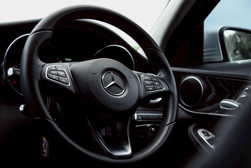 รหัสรถ CBL2917 Mercedes-Benz C350e Avantgarde W205 AT 2018 14