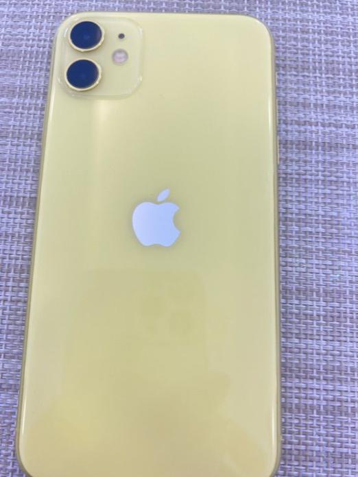 iPhone 11 สีเหลือง  3