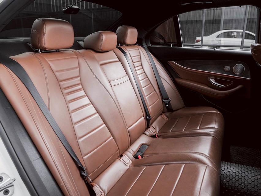 รหัสรถ 67GG8139 Mercedes Benz w213 E350e AMG Dynamic 2019 19