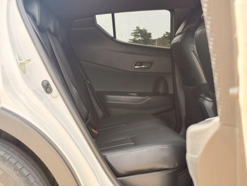 รหัสรถ 12AT4455 TOYOTA C-HR 1.8 Hybrid GR Sport ( White Pearl ) | ปี : 2022 20