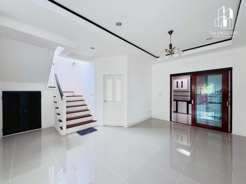 ขายบ้านเดี่ยวรีโนเวทใหม่ หมู่บ้าน ชัยพฤกษ์ วัดลาดปลาดุก ติดถนนใหญ่ ใกล้เซ็นทรัลเวสเกต 7