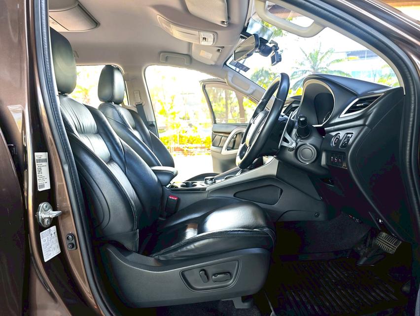 2017 Mitsubishi Pajero Sport 2.4 GT Premium 4WD รถสวยมือเดียว รูปที่ 7