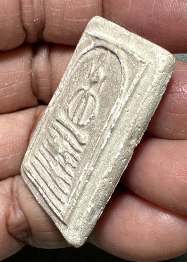 พระสมเด็จวัดเกศไชโย พิมพ์นักเลงโต รูปที่ 3