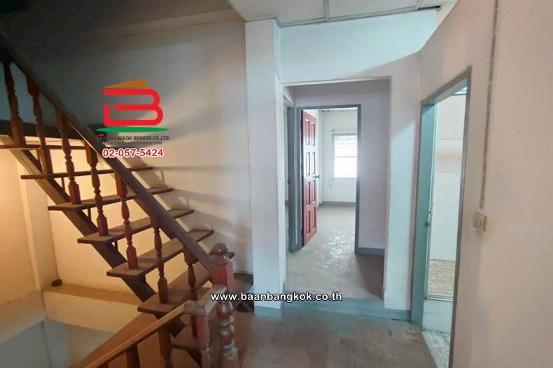 ทาวน์โฮม เนื้อที่ 36.3 ตร.ว. หมู่บ้านประยูรทอง 8 (สุขาภิบาล 5 ซอย 12/1), ใกล้เพลินนารี่มอลล์ ถนนสุขาภิบาล 5 แขวงท่าแร้ง เขตบางเขน 7