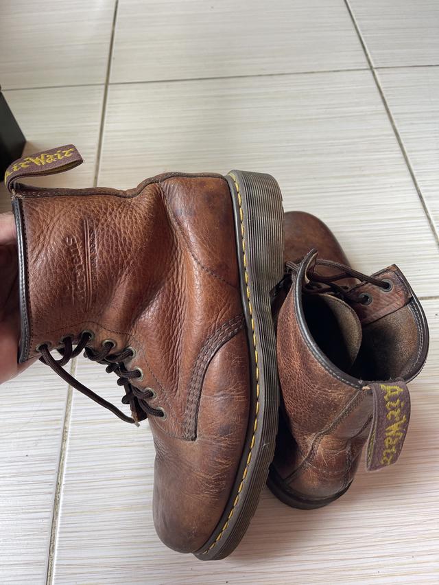 รองเท้า Dr.martens 4