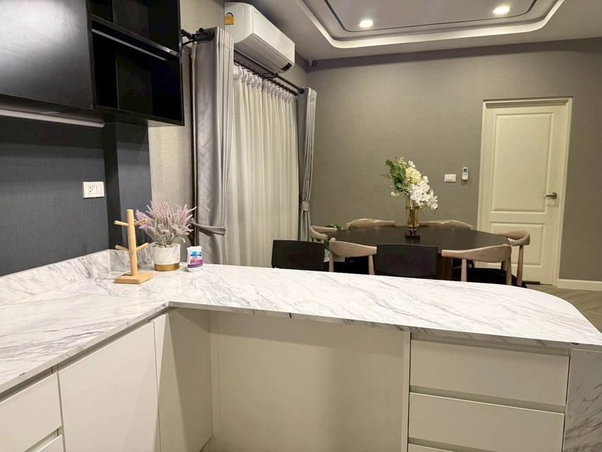 U1486 ให้เช่าทาวน์โฮม 3 ชั้น หลังมุม สิริเฮ้าส์ รัชดา 18 SIRI HOUSE บ้านพร้อมเฟอร์ ทำเลดีเดินทางสะดวกเข้าออกได้หลายทาง 7