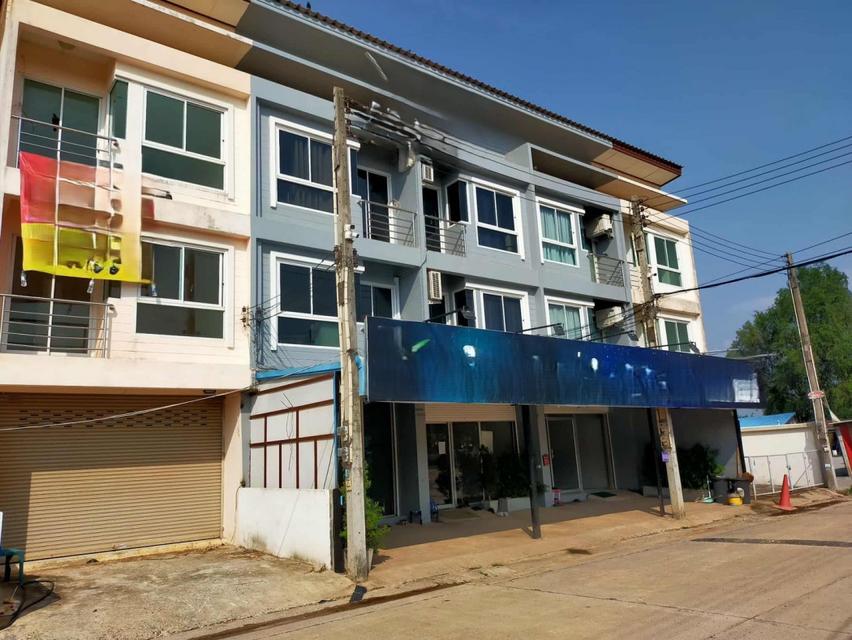ขายตึกแถว 3 ชั้น ใกล้ตลาดบ้านใหม่ 100 ปี จ.ฉะเชิงเทรา พื้นที่ 20.5 ตร.ว. | บ้านเพิ่งรีโนเวทใหม่ พร้อมเข้าอยู่ 1
