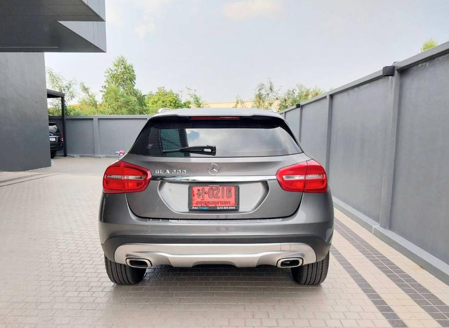 2015 Benz GLA200 สีเทา รูปที่ 5