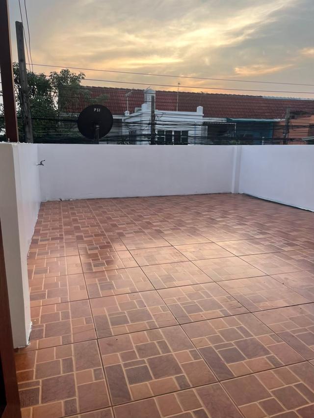 ให้เช่าทาวน์เฮาส์ 2 ชั้น ซอยรามคำแหง 156 ทำเลดี เดินทางสะดวก ใกล้รถไฟฟ้าสายสีส้ม 5