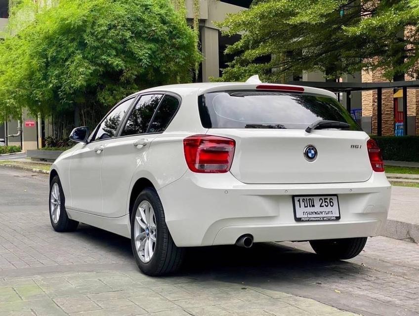 ขายรถ BMW Series 1  4