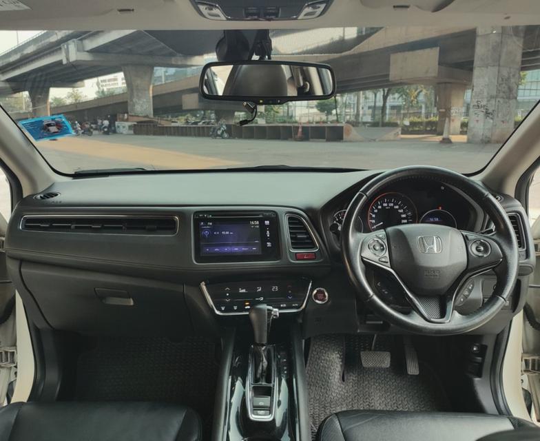 Honda HR-V 1.8 EL Sunroof AT ปี 2015  6