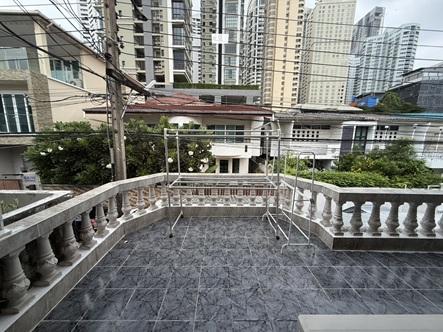 ให้เช่าทาวน์เฮ้าส์ 2ชั้น สุขุมวิท26 ใกล้ รร.โฟร์วิงส์ Line ID 0619636888 13