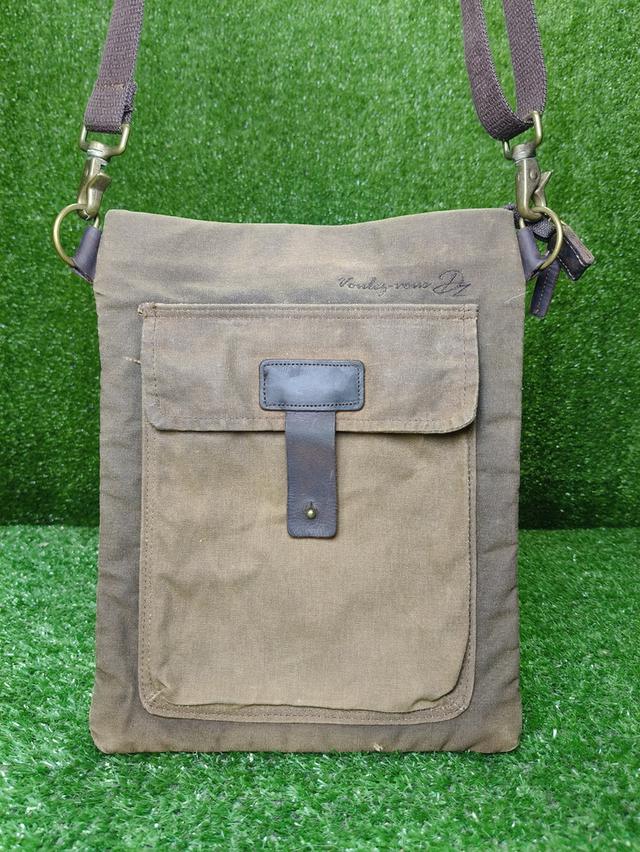 Voulez Vous Povel Wax bag