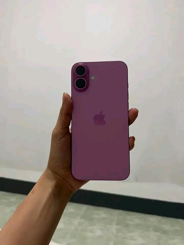 รีบขายด่วน iPhone 16 Plus 4