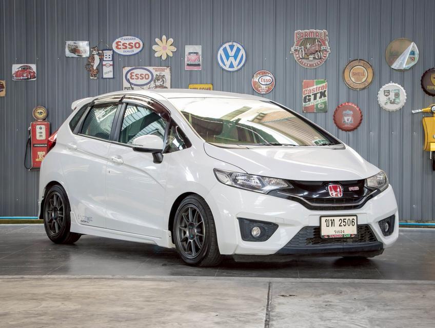 HONDA JAZZ 1.5 SV i-VTEC ปี 2016