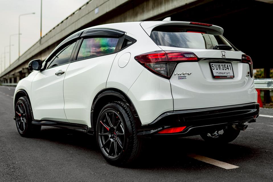 Honda HRV 1.8RS ปี18 6