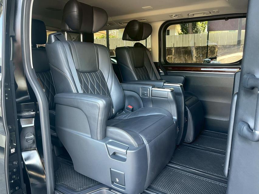 Toyota Majesty 2.8Grande ปี20 12