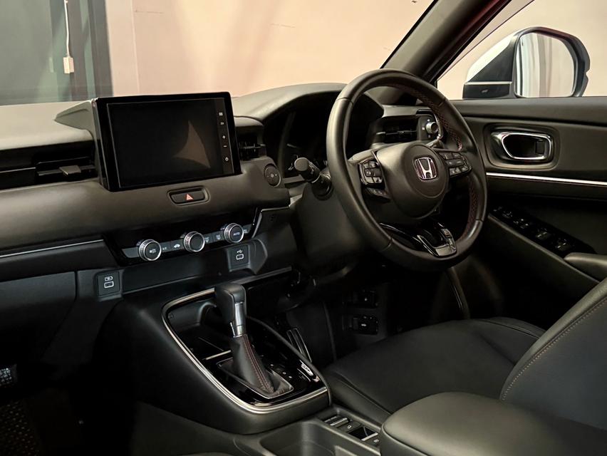 2023 HONDA HRV eHEV RS รถมือเดียว สภาพป้ายแดง วิ่งน้อยเพียง 6X,XXX กม รถไม่เคยมีอุบัติเหตุครับ รูปที่ 12