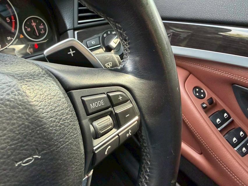 BMW 525D Top ปี11 ดีเซล สีขาวรถสวย สภาพสุดเนี้ยบ เข้าศูนย์ทุกระยะ รูปที่ 15