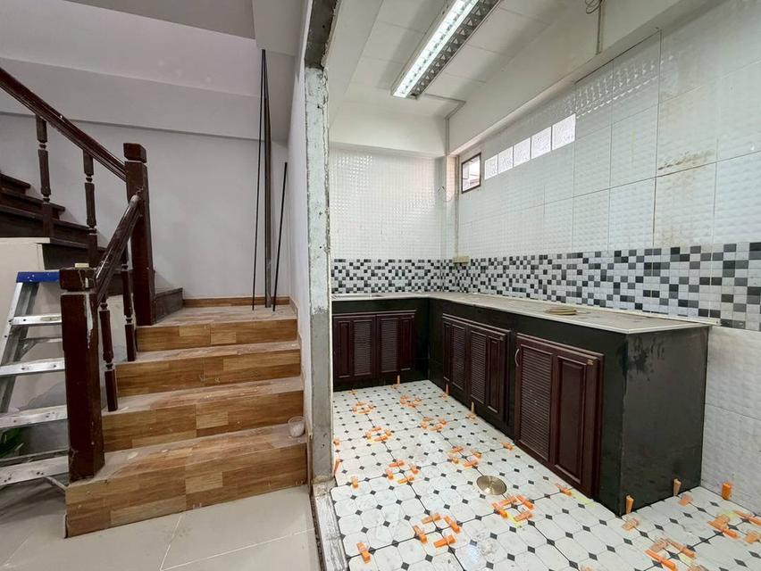 หมู่บ้านเปี่ยมสุข... 12