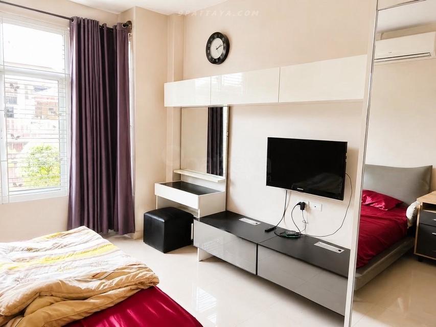 For Sale — Corner Detached House with Tenant, Prime Pattaya Location 85sqw 340sqm 4bedrooms 4bathrooms Buyer can receive rental income immediately 6