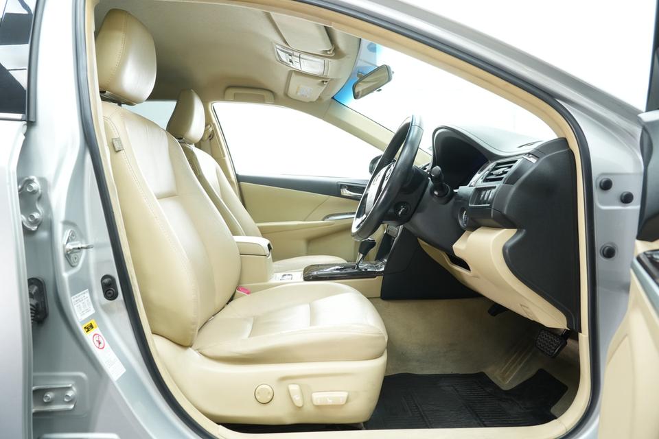 2015 TOYOTA CAMRY 2.0 G สีบรอนซ์ เลขไมล์ 123481 กม. 13