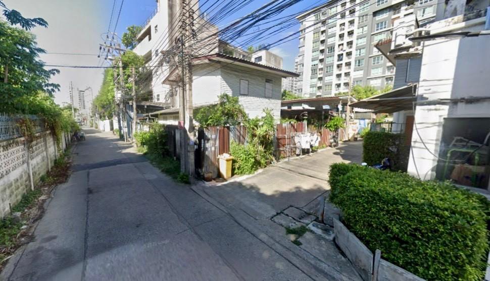 ขายบ้านพร้อมที่ดิน ซอยลาดพร้าว 38 ติดถนน 2 ด้าน ใกล้เซ็นทรัลลาดพร้าว รถไฟฟ้า 2 สาย (N.1704) 3