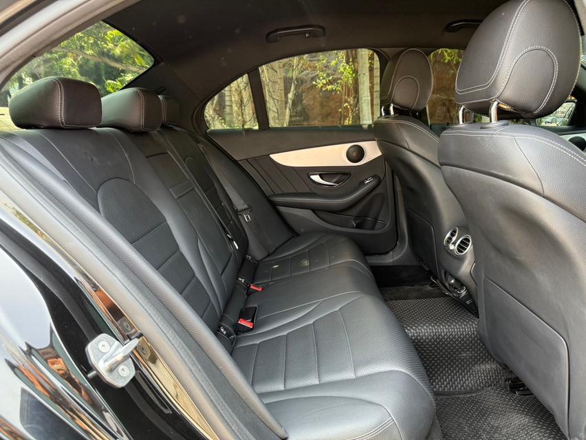 Mercedes Benz C300e AMG Sport ปี 2020 ไมล์ 55,xxx km 17