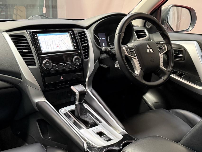 2018 MITSUBISHI PAJERO 2.4 GT PREMIUM รถมือเดียวออกป้ายแดง รถวิ่งน้อย ประวัติศูนย์ครบ ไม่เคยมีอุบัติเหตุครับ 12