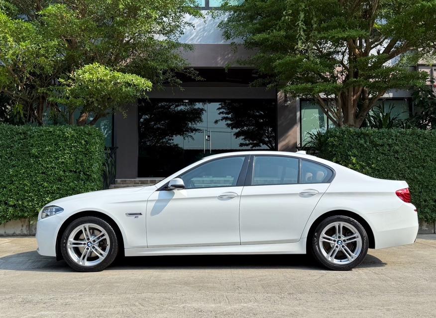 2015 Bmw 528I MSPORT LCI รถมือเดียวออกป้ายแดง รถวิ่งน้อย เข้าศูนย์ทุกระยะ ไม่เคยมีอุบัติเหตุครับ 6