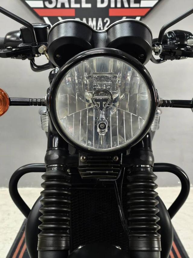 Triumph Bonneville T100 Black ปี 2019 abs หล่อๆ พร้อมขี่ใช้งาน รูปที่ 4