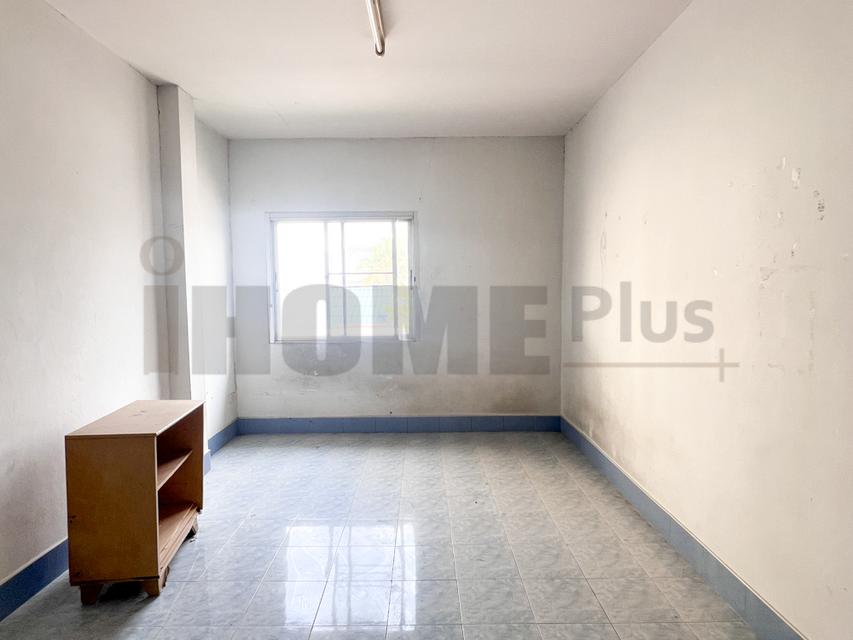 Home office โชคชัย4 ซอย66 ลาดพร้าว 12