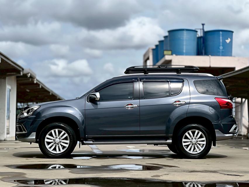 ISUZU MU-X, 3.0 THE ONYX ปี 2019  ท๋อบสุด มือเดียวป้ายแดง 6