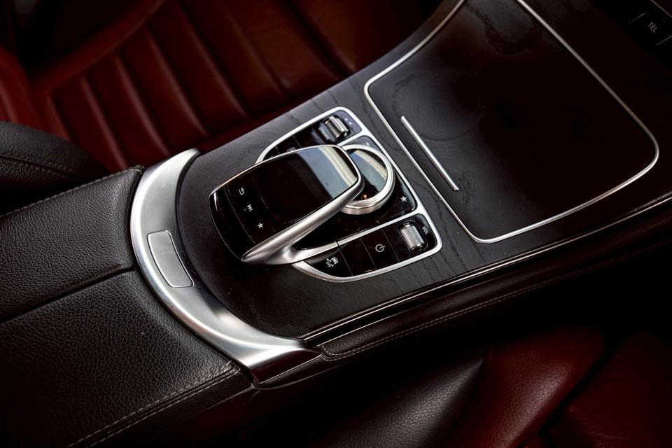 Benz Glc250d 4MATIC Coupe ปี18 12