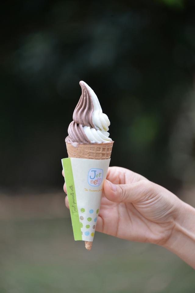 Jerney ผงไอศกรีมซอฟเสิร์ฟ รสช็อกโกแลตพรีเมียม อร่อยเข้ม เต็มรสโกโก้แท้ 5