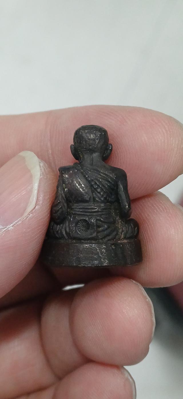 พระเครื่องหลวงปู่หมุน รูปที่ 4