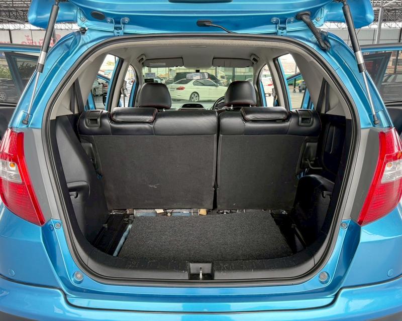 HONDA JAZZ 1.5 S i-VTEC ปี 2012 สีฟ้า 11