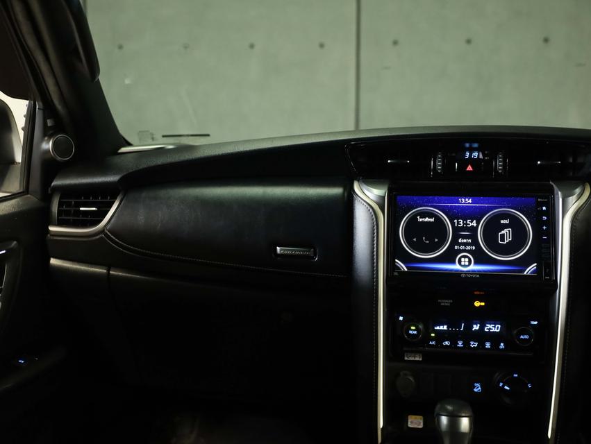 2021 Toyota FORTUNER 2.8 (ปี 15-25) Legender 4WD SUV AT รูปที่ 14