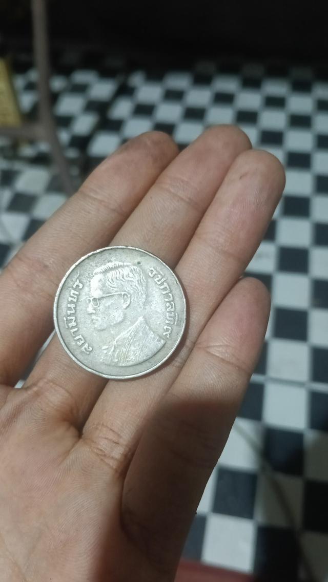 เหรียญ5ครุฑสหรับหัว ก้อยคนละทาง พศ2520